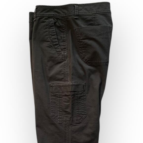 Eddie Bauer Women's Gray Lightweight Ripstop Slightly Curvy Crop Pants Size 10 - Picture 10 of 16